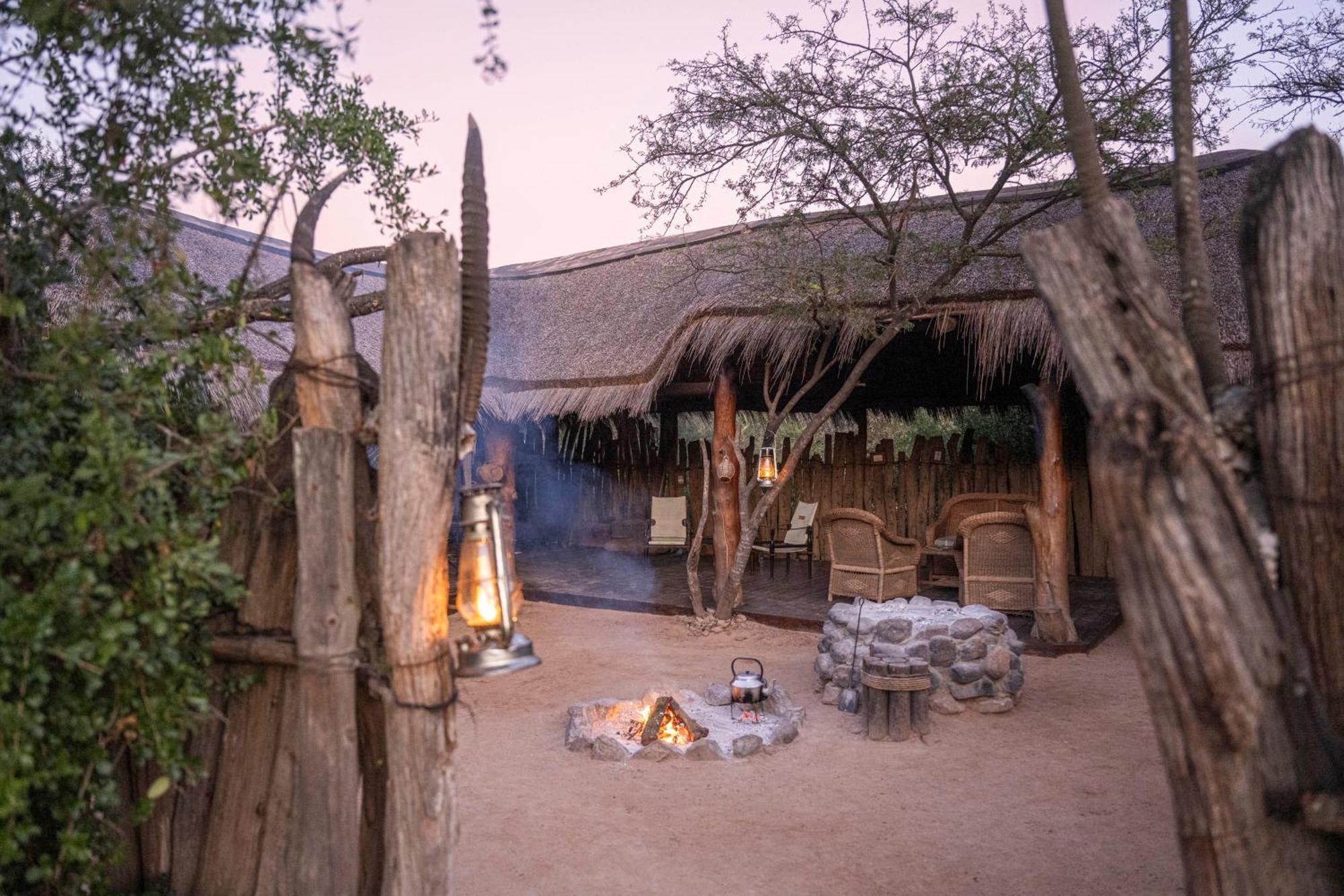 Quatermain'S 1920'S Safari Camp - Amakhala Game Reserve Exterior photo